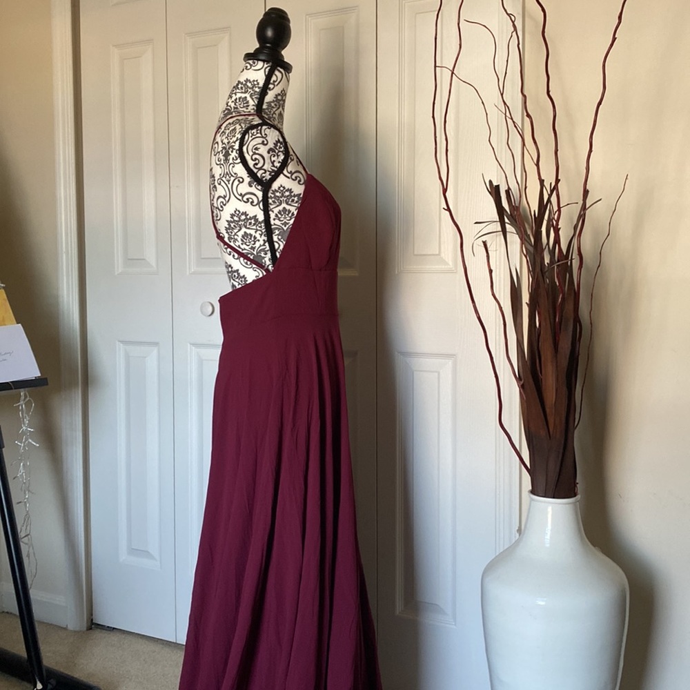Lulu’s Maxi Dress - Picture 4 of 6